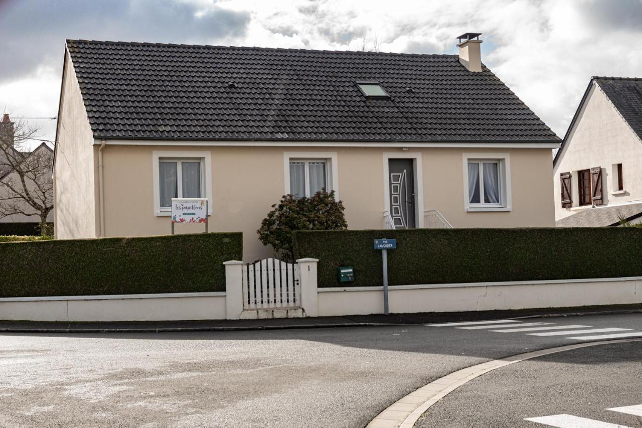 Chambres D Hotes Les Papillons Évron Buitenkant foto
